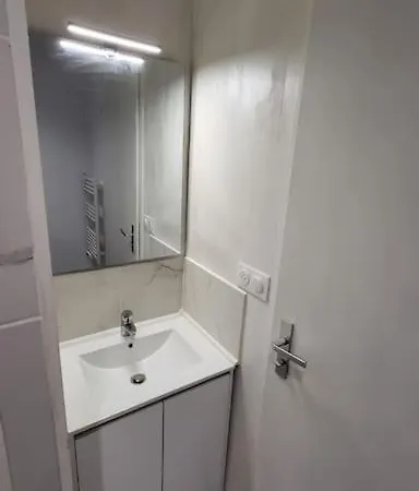 Contemporain Avec Parking Gratuit * Castelnau-dʼEstrétefonds